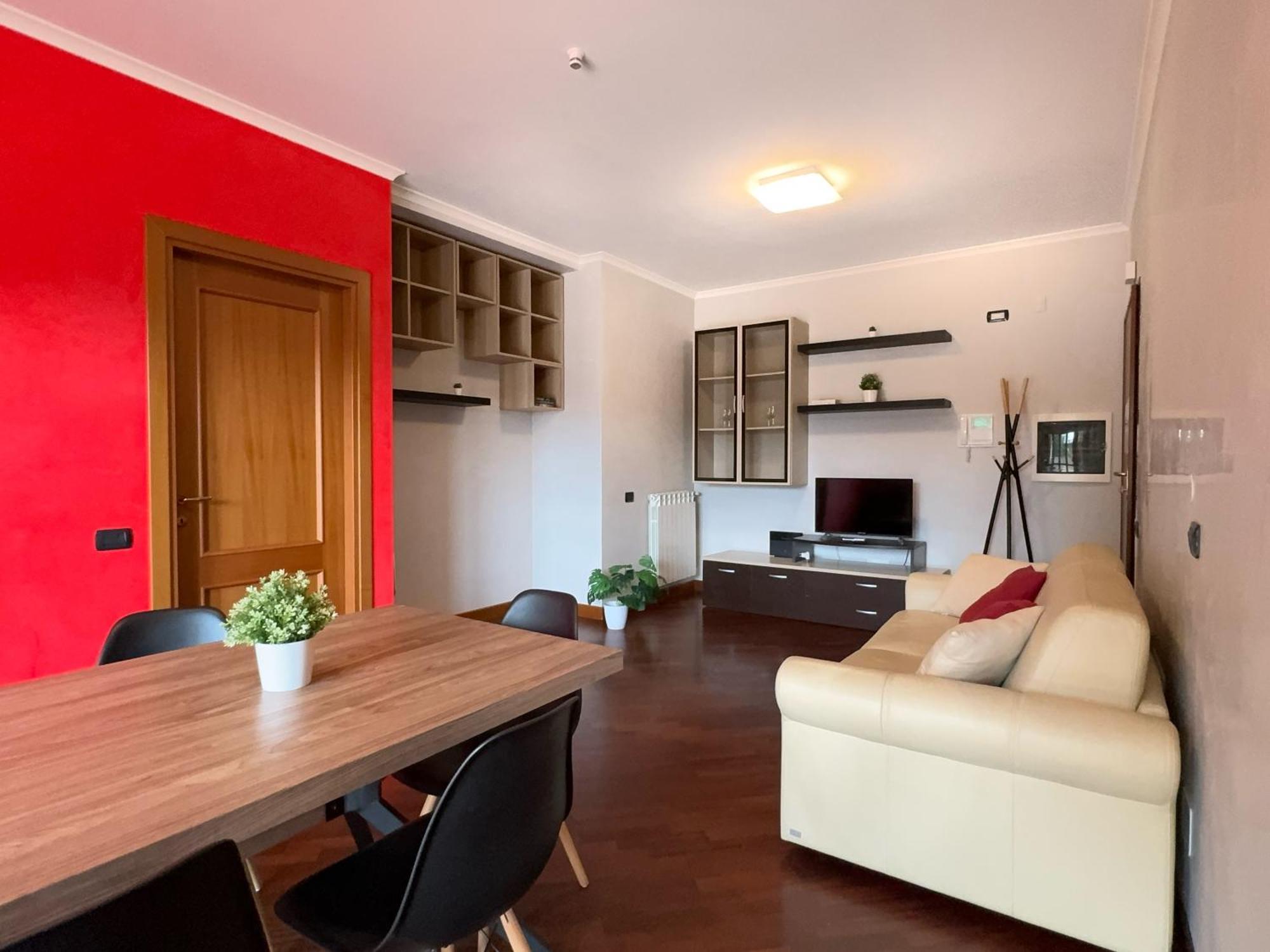 Sun Nest Apartment - Terrace & Garage فيوميتشينو المظهر الخارجي الصورة