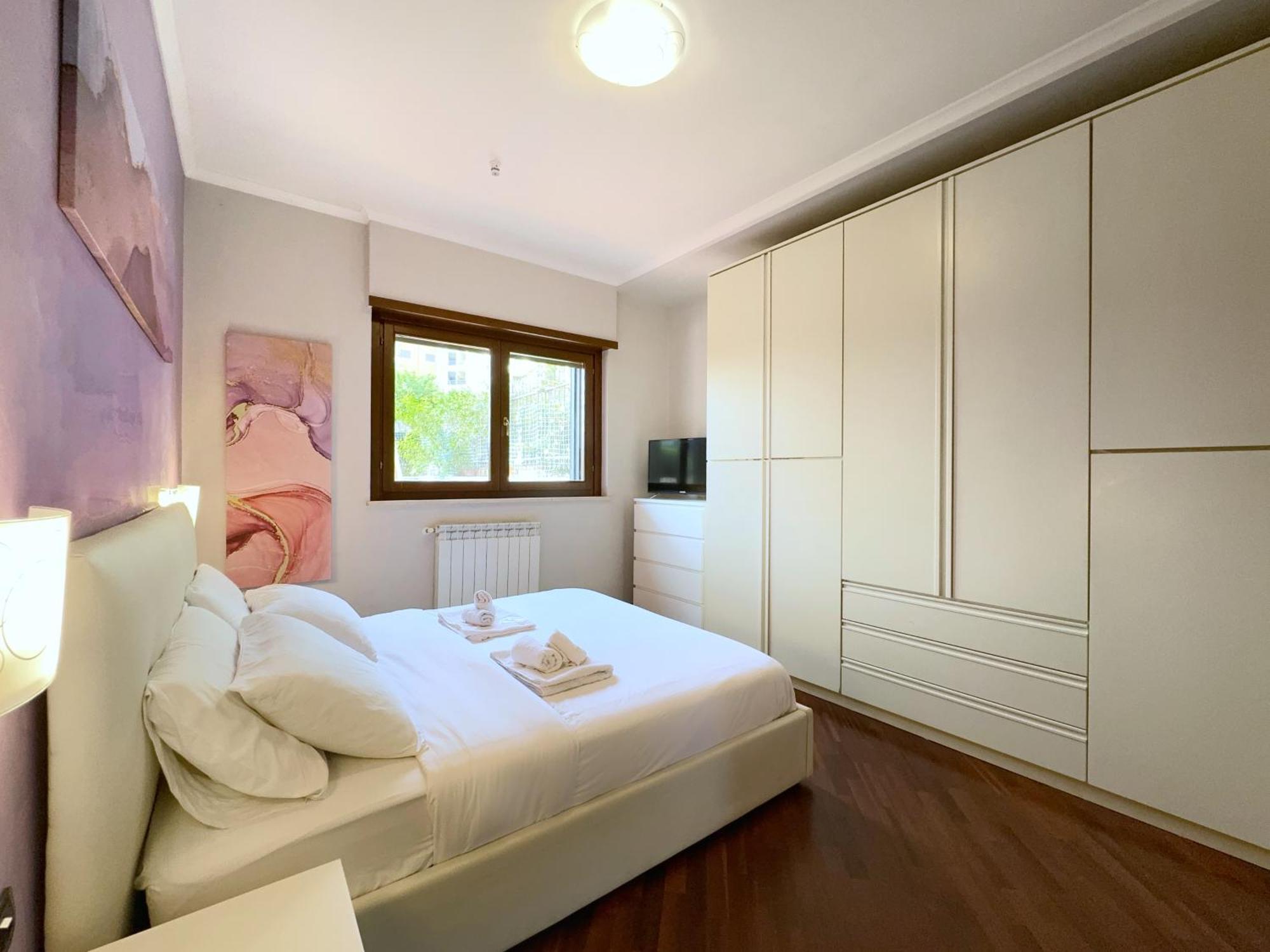 Sun Nest Apartment - Terrace & Garage فيوميتشينو المظهر الخارجي الصورة