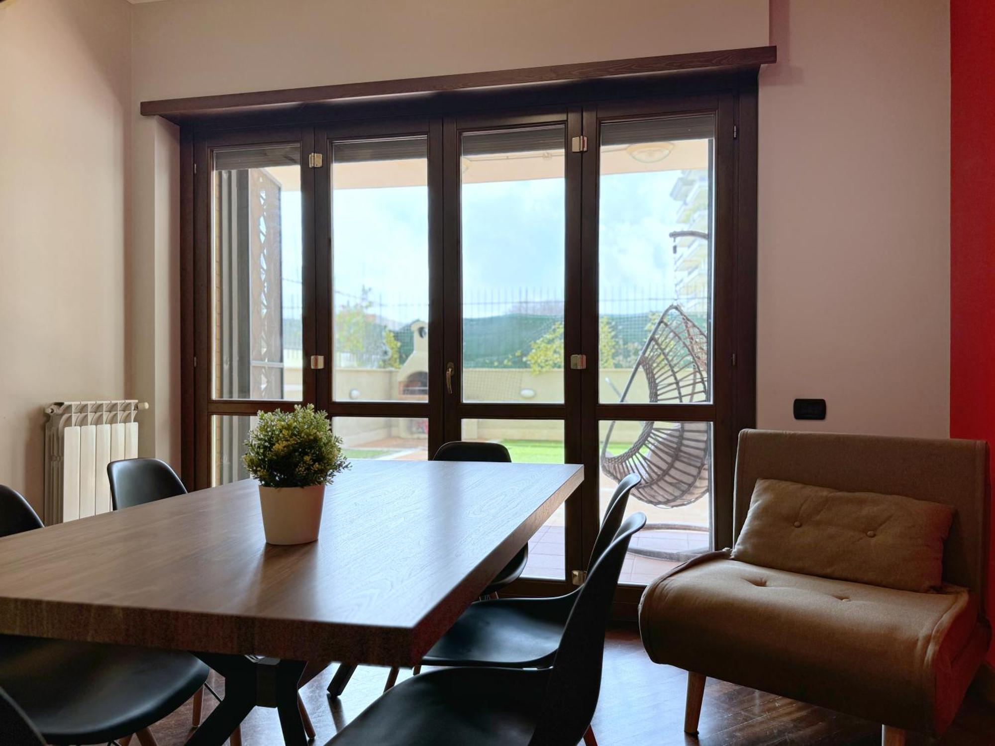 Sun Nest Apartment - Terrace & Garage فيوميتشينو المظهر الخارجي الصورة